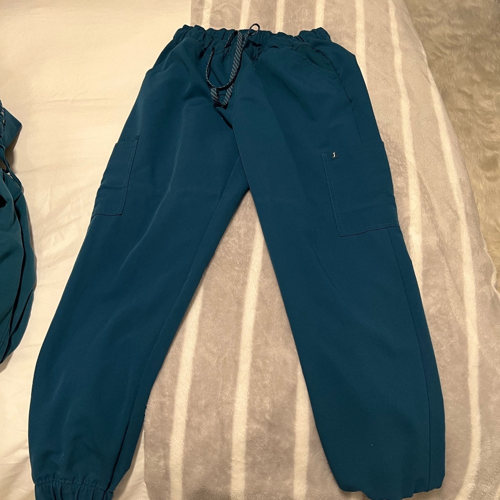 Jaanuu Scrub bottoms